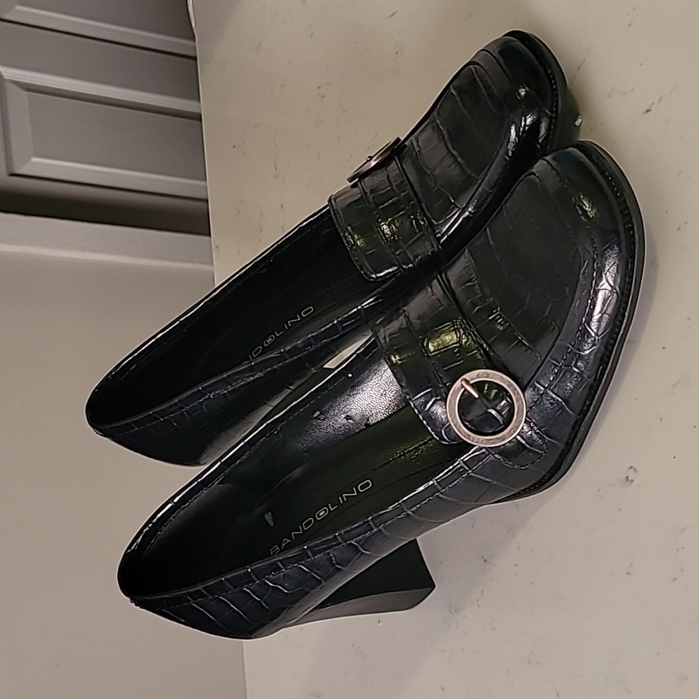 Bandolino croc embossed leather pumps 8.5 Square Toe Office Work Grunge
